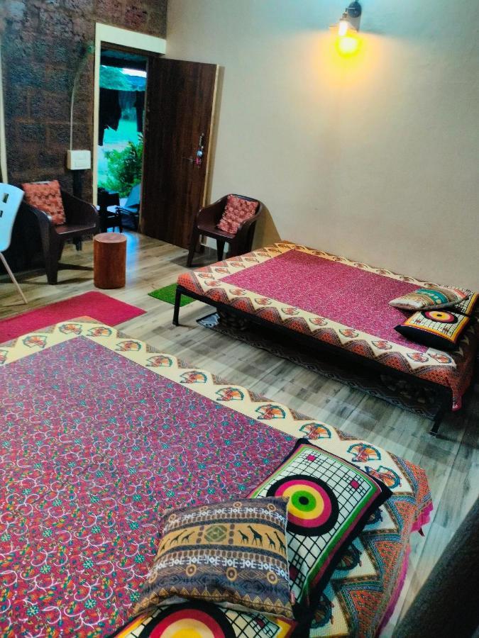 גוקרנה Riverstone Riverfront Farmhouse מראה חיצוני תמונה