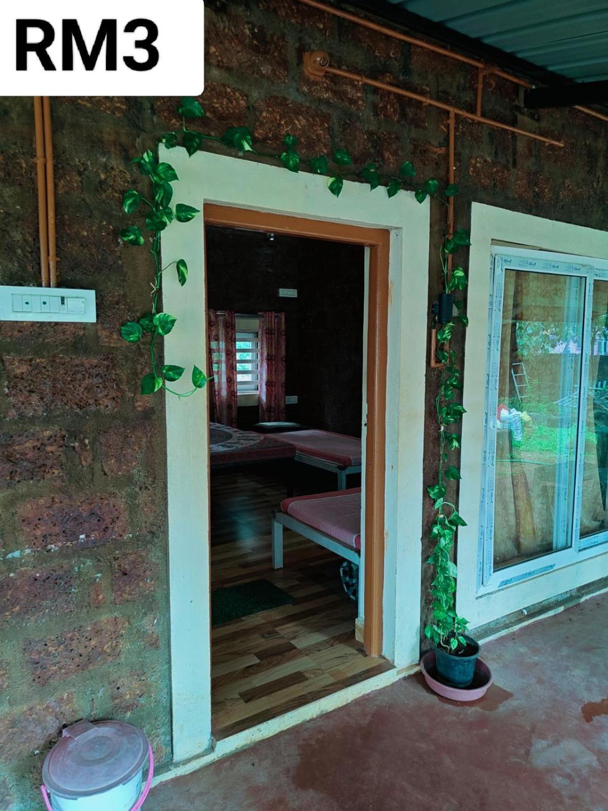 גוקרנה Riverstone Riverfront Farmhouse חדר תמונה