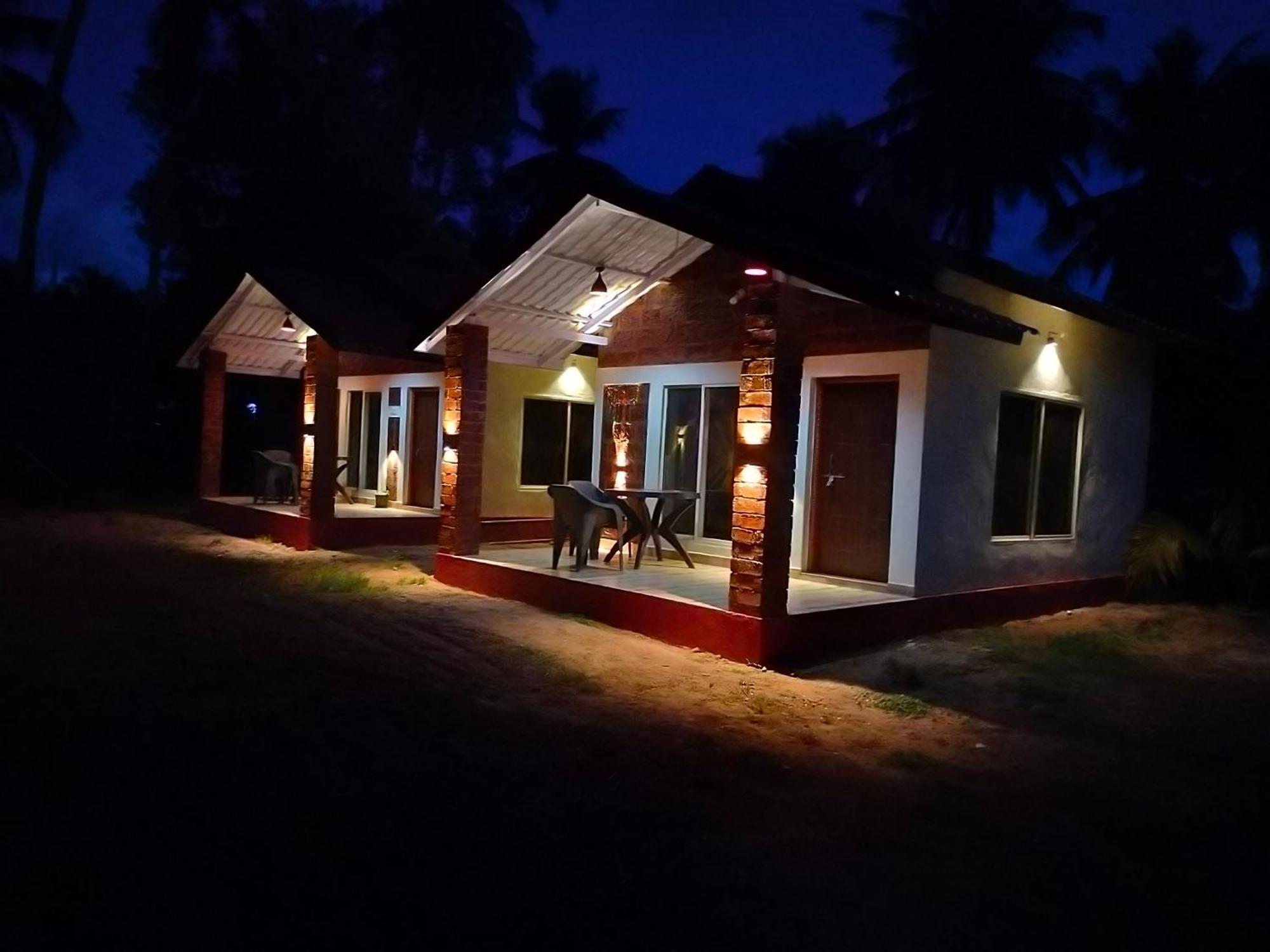 גוקרנה Riverstone Riverfront Farmhouse חדר תמונה